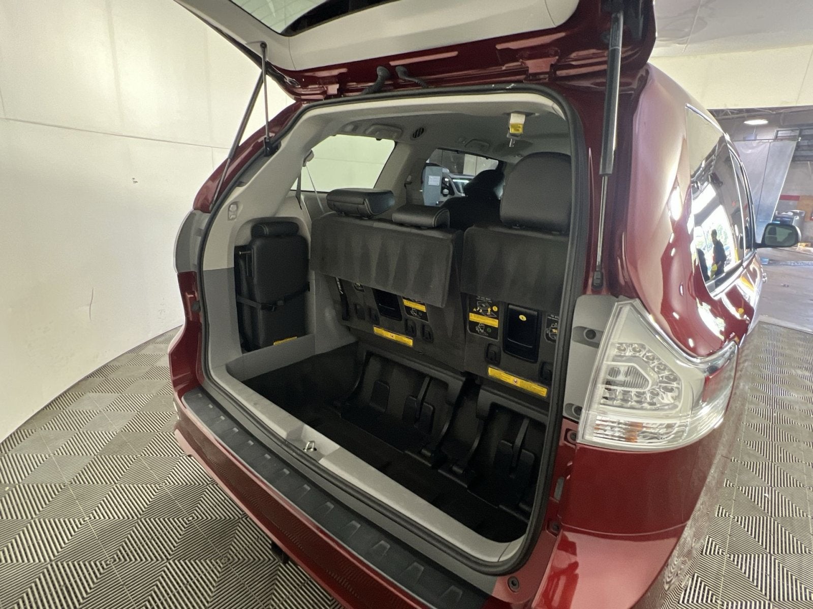 2014 Toyota Sienna SE