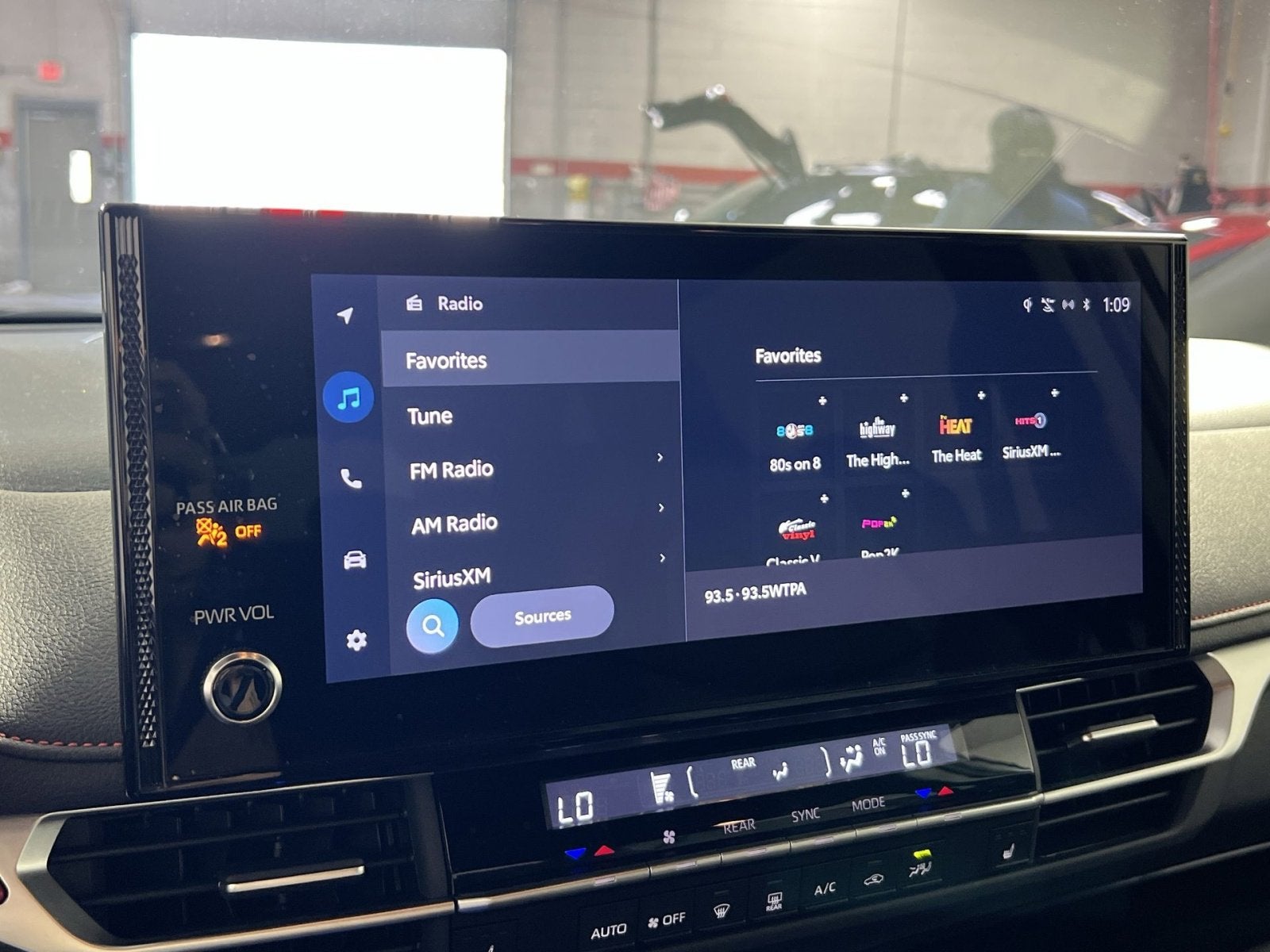 2025 Toyota Sienna XSE