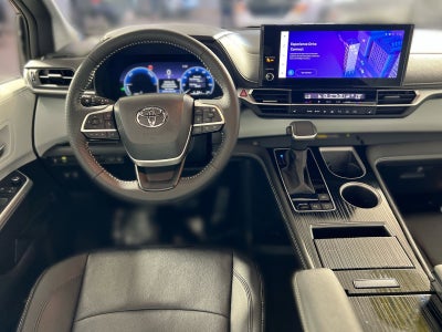 2025 Toyota Sienna XSE