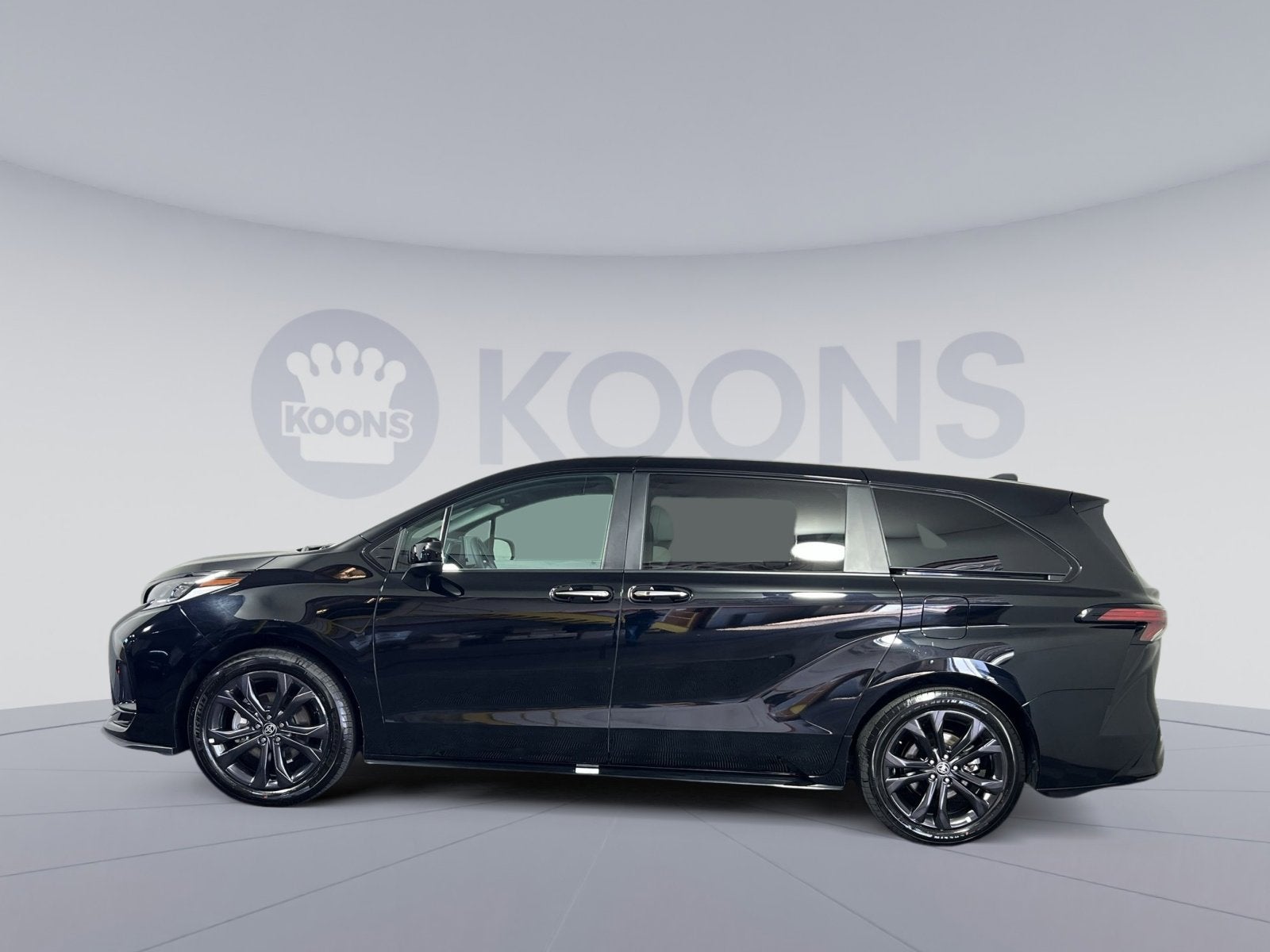 2025 Toyota Sienna XSE