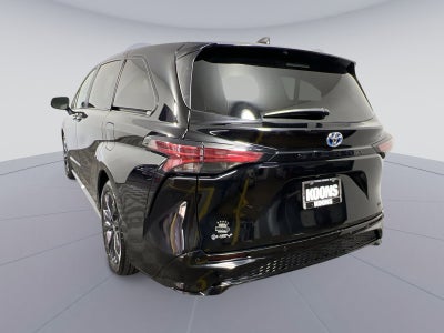 2025 Toyota Sienna XSE