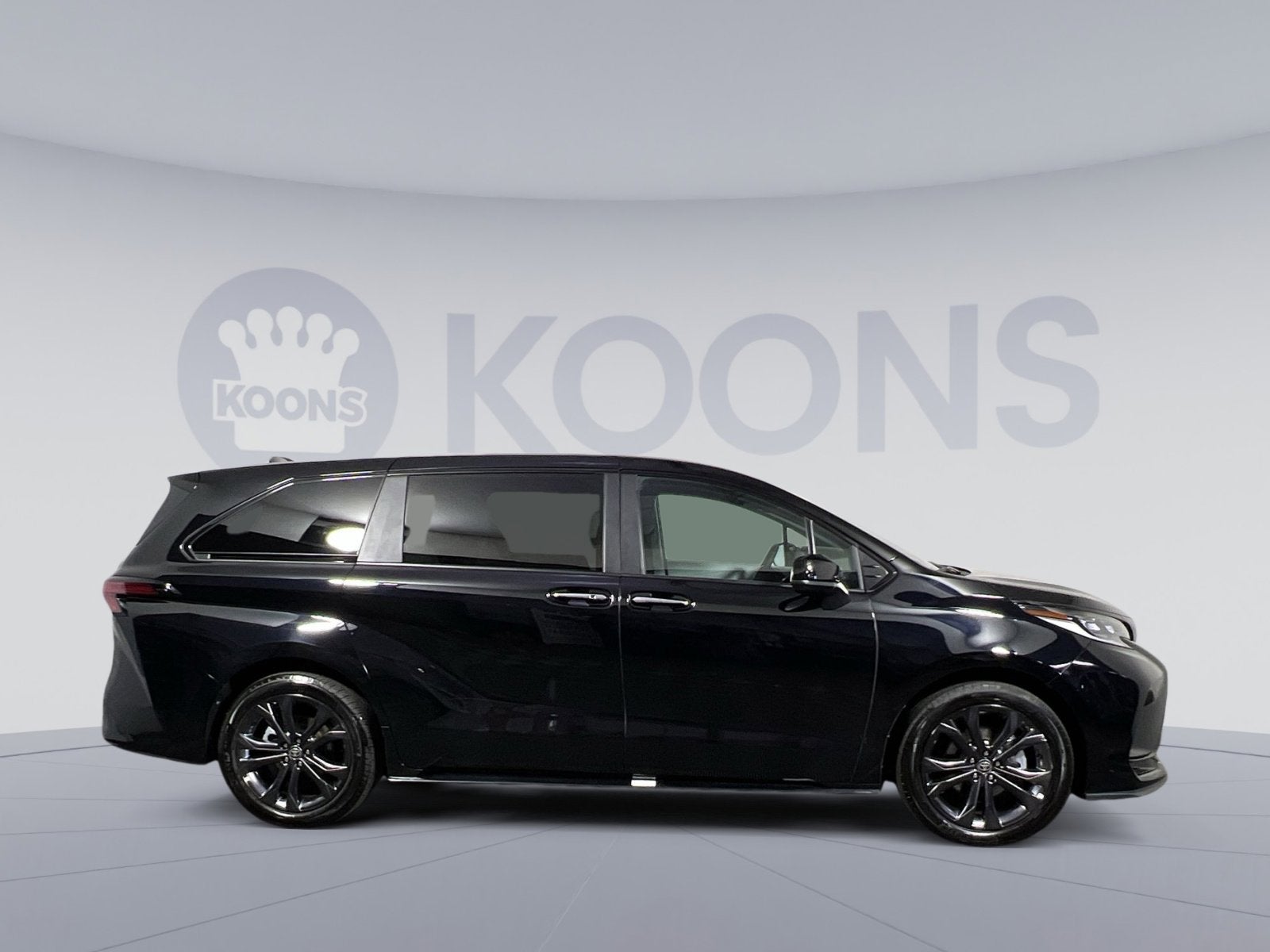 2025 Toyota Sienna XSE