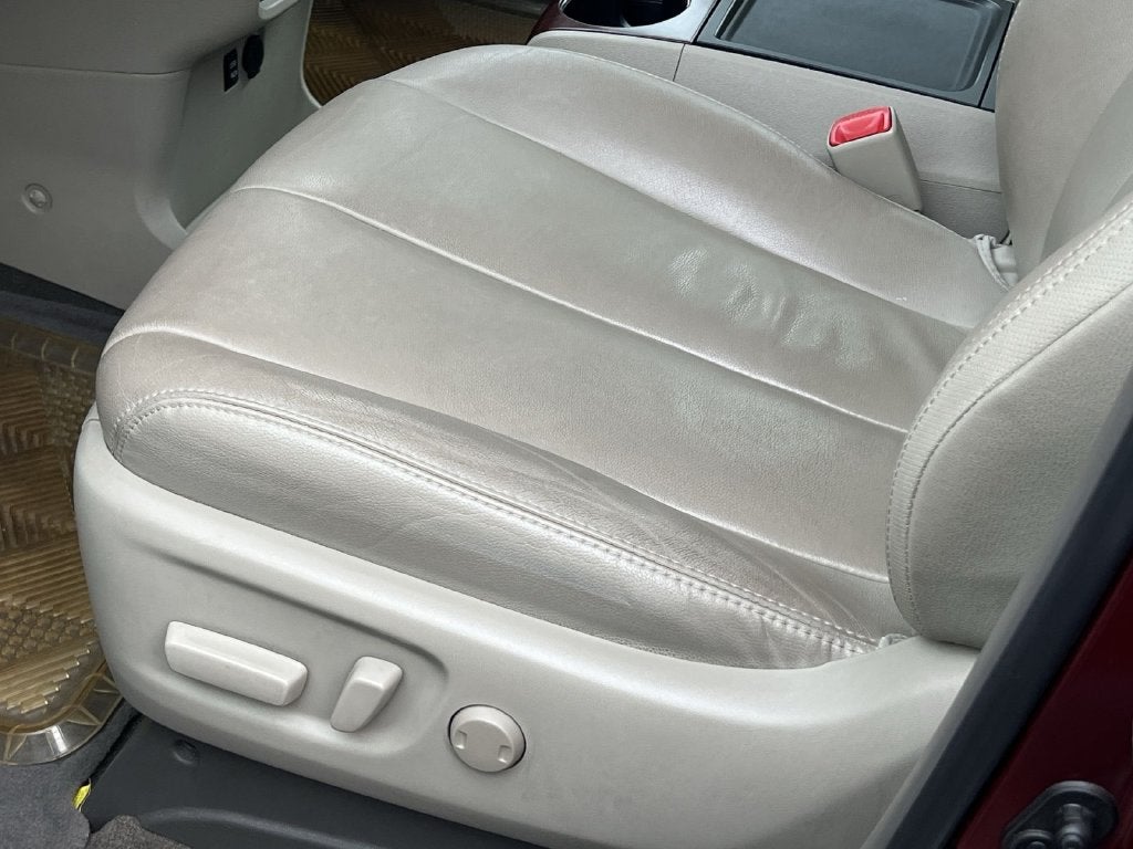 2013 Toyota Sienna XLE