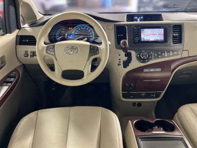 2013 Toyota Sienna XLE