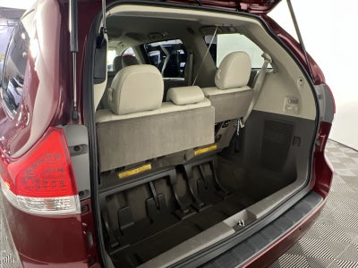 2013 Toyota Sienna XLE
