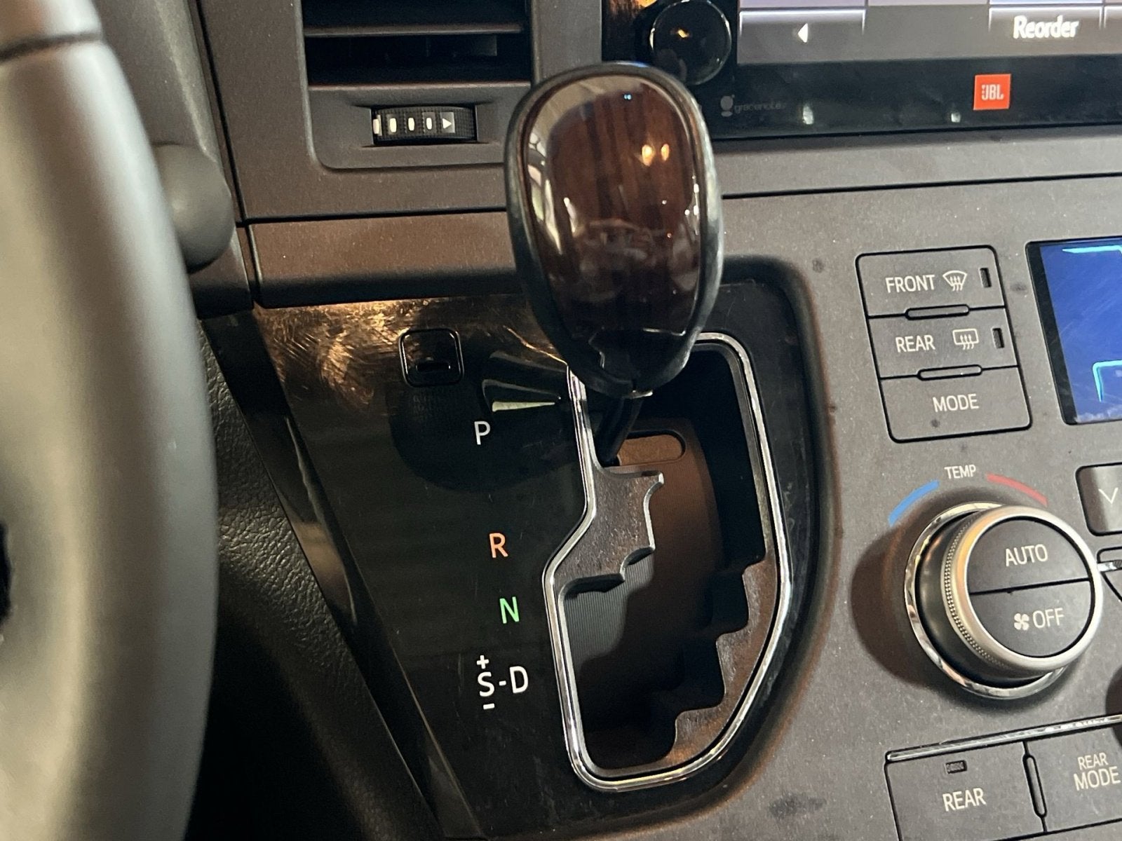 2015 Toyota Sienna Limited Premium