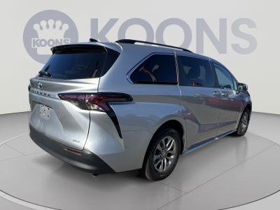2025 Toyota Sienna XLE