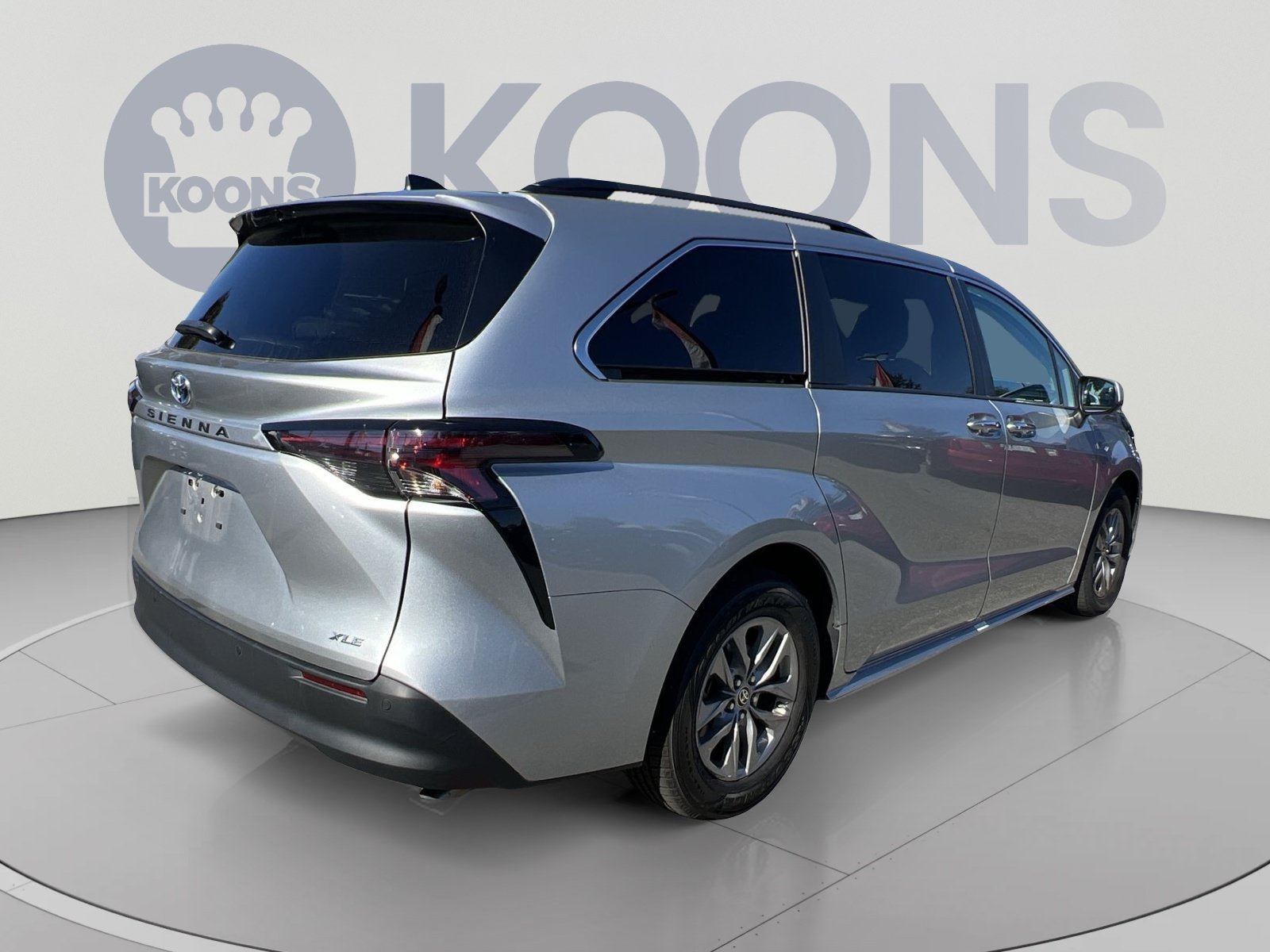 2025 Toyota Sienna XLE