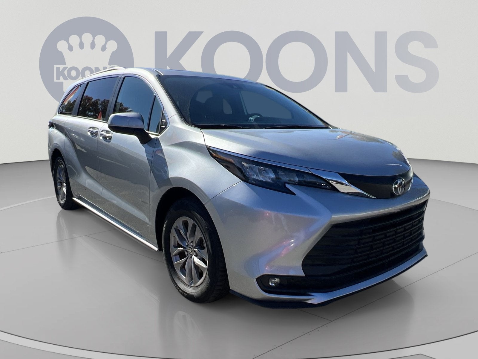 2025 Toyota Sienna XLE