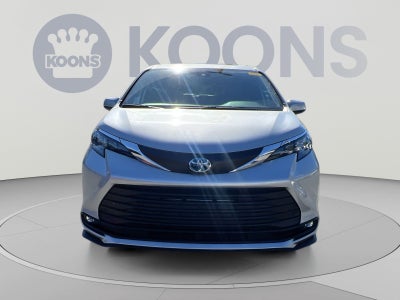 2025 Toyota Sienna XLE