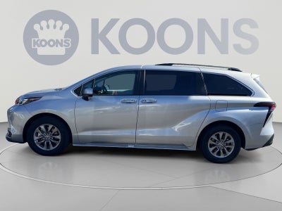 2025 Toyota Sienna XLE