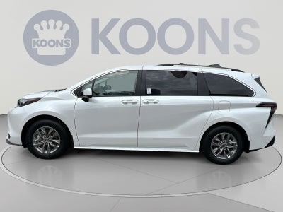 2026 Toyota Sienna XLE