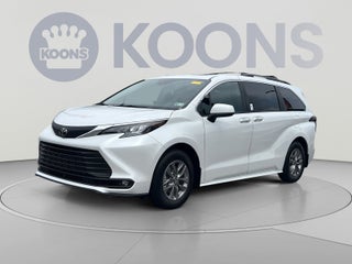 2026 Toyota Sienna XLE