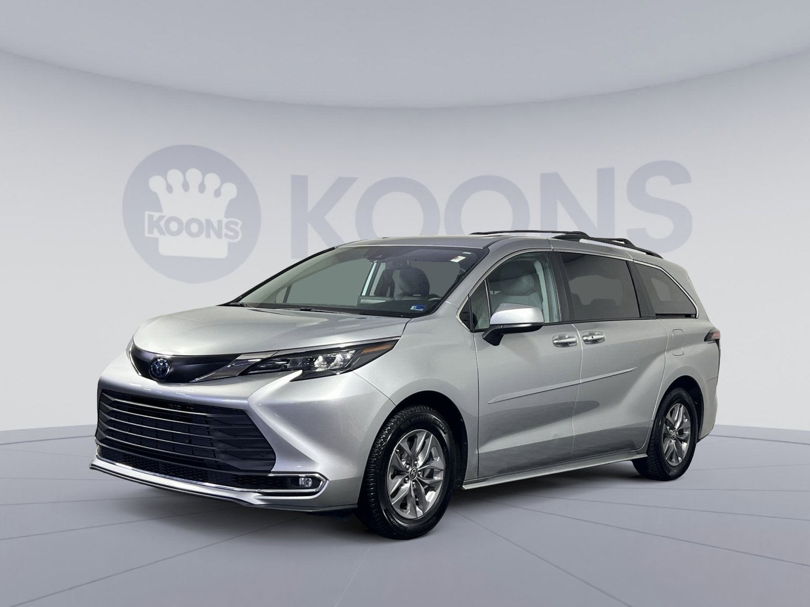 2024 Toyota Sienna XLE