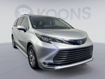 2024 Toyota Sienna XLE