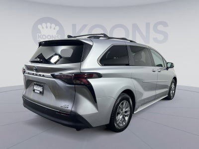 2024 Toyota Sienna XLE