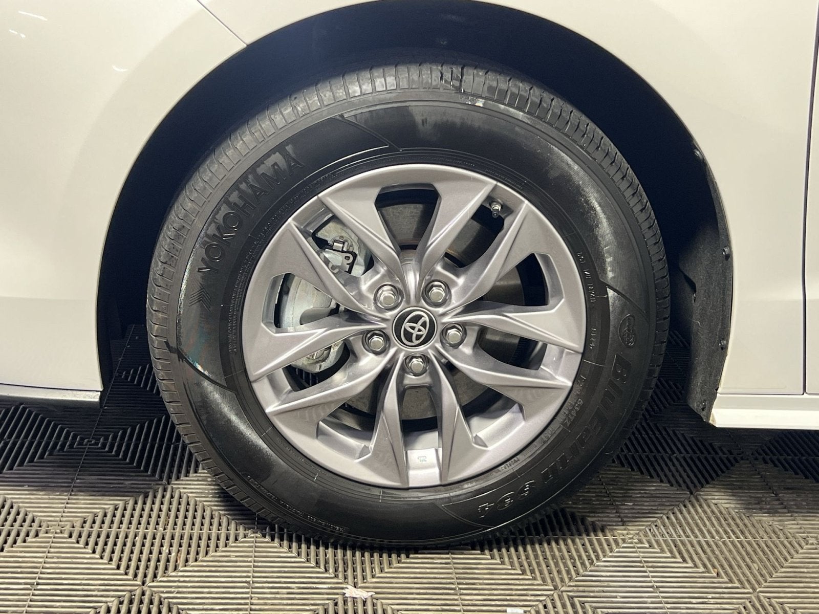 2025 Toyota Sienna XLE