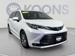 2025 Toyota Sienna XLE