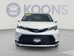 2025 Toyota Sienna XLE