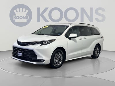 2025 Toyota Sienna XLE