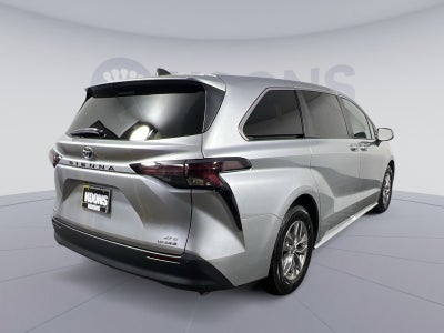 2023 Toyota Sienna XLE