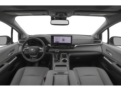 2025 Toyota Sienna XLE