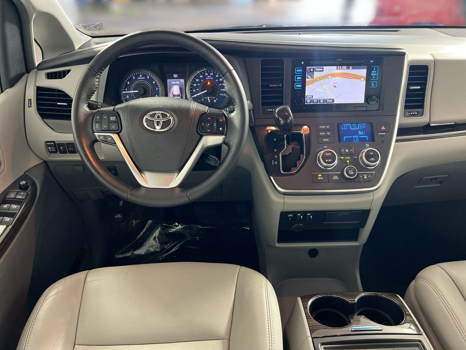 2017 Toyota Sienna XLE