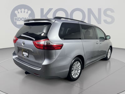 2017 Toyota Sienna XLE