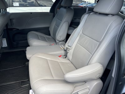 2018 Toyota Sienna XLE