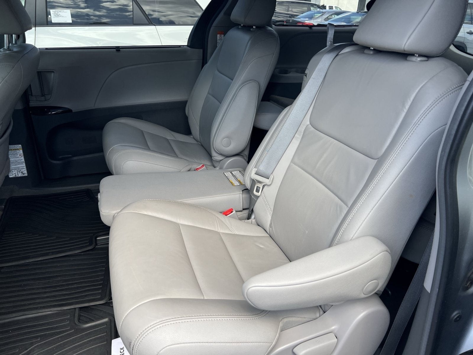 2018 Toyota Sienna XLE
