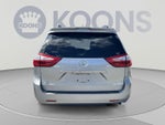 2018 Toyota Sienna XLE