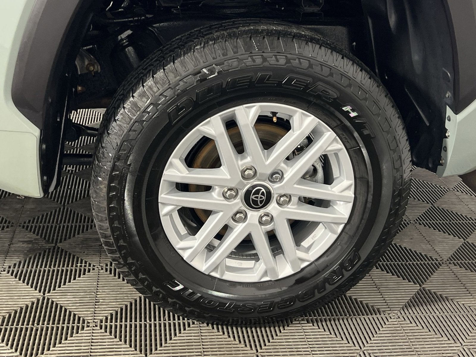 2024 Toyota Tundra SR5