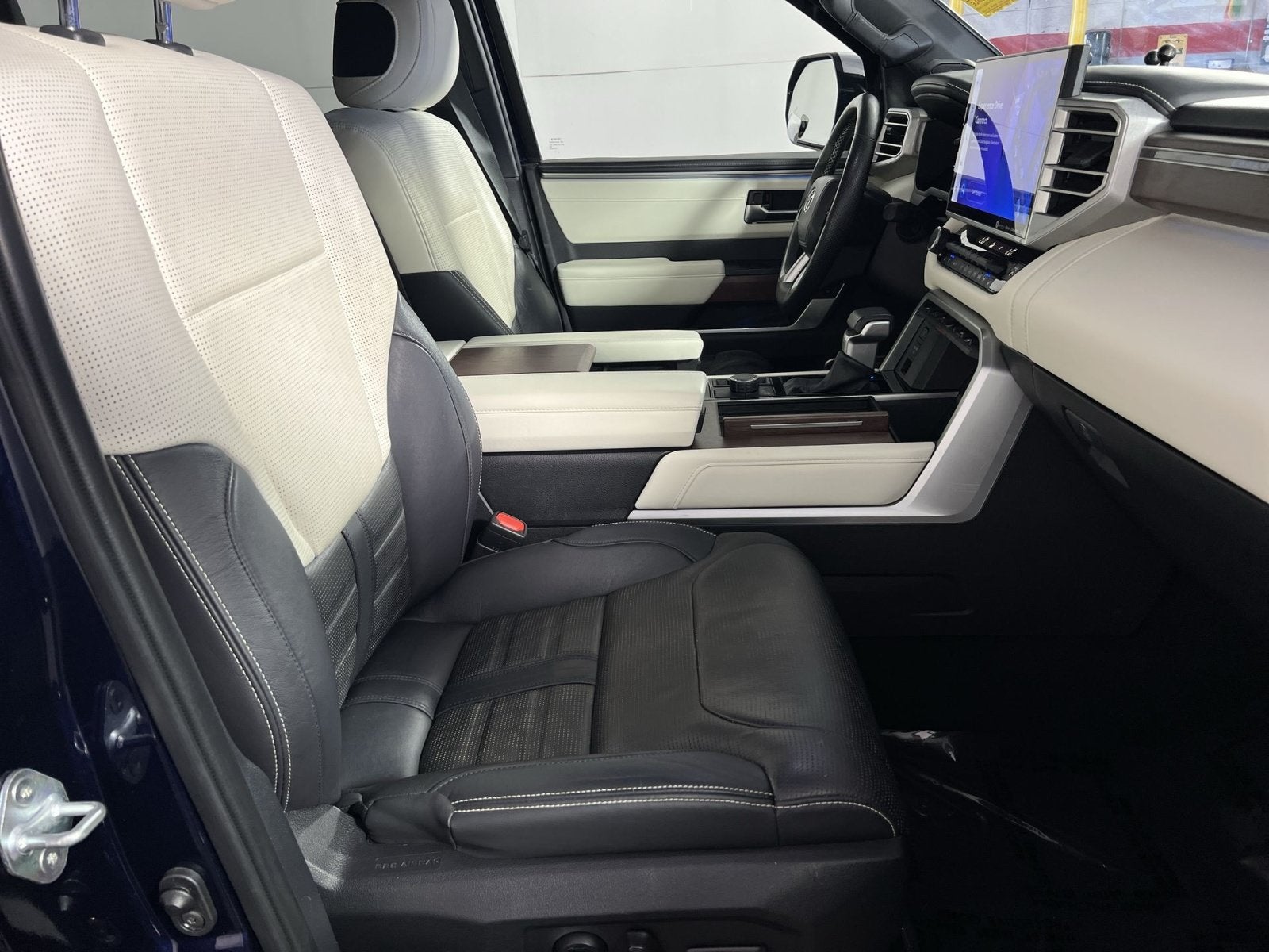 2022 Toyota Tundra Hybrid Capstone