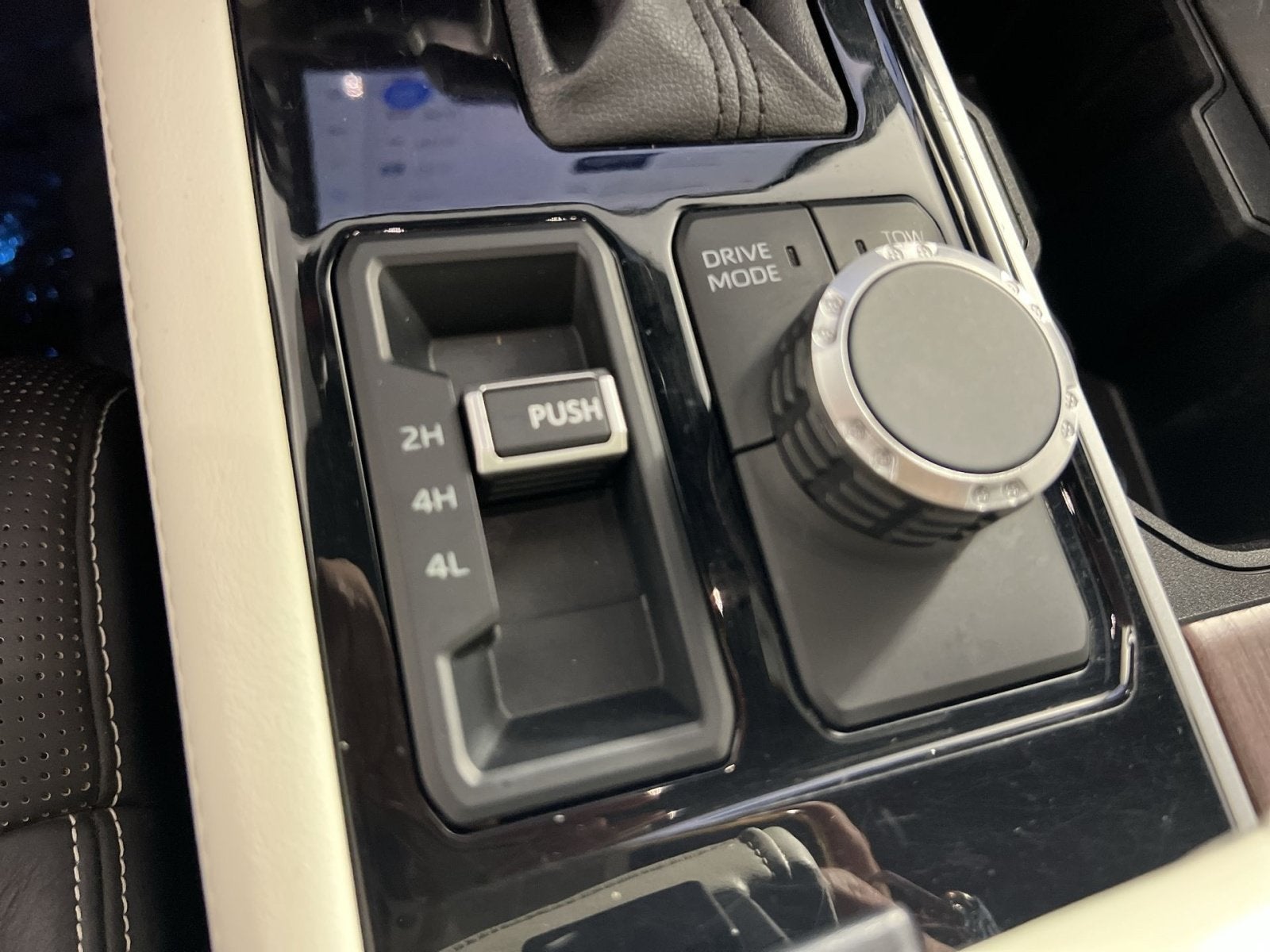 2022 Toyota Tundra Hybrid Capstone