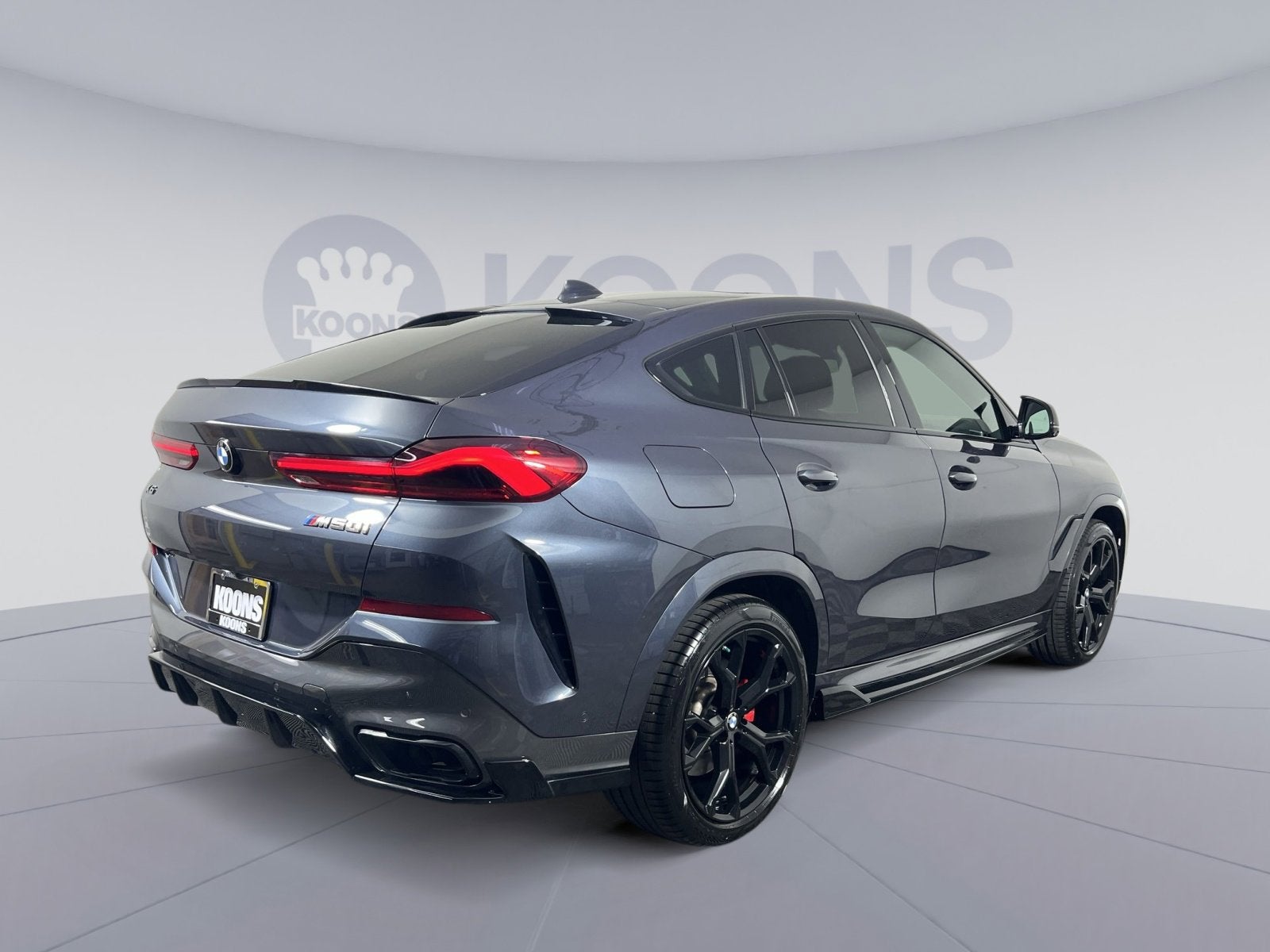 2021 BMW X6 M50i