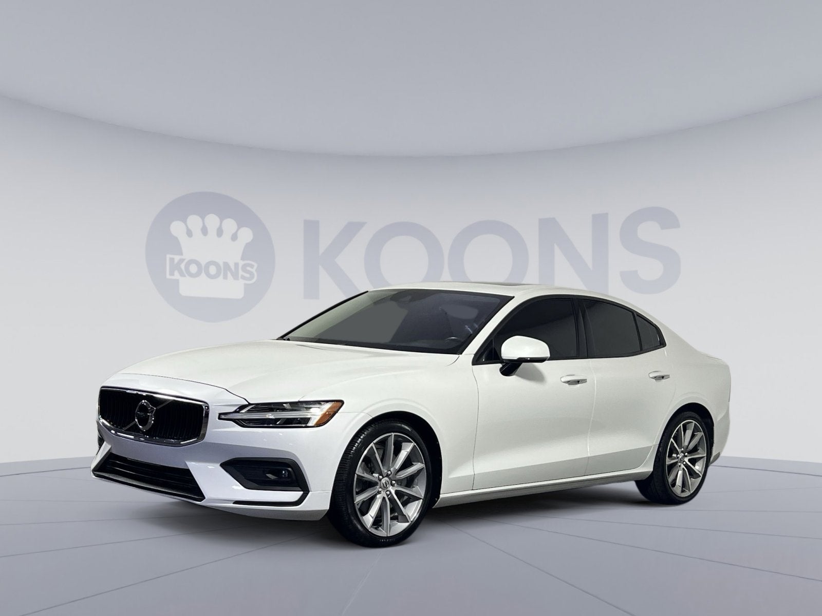 2021 Volvo S60 T6 Momentum