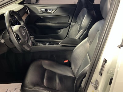 2021 Volvo S60 T6 Momentum
