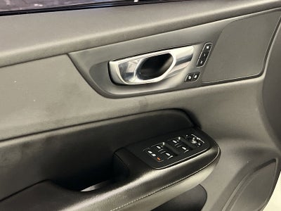 2021 Volvo S60 T6 Momentum