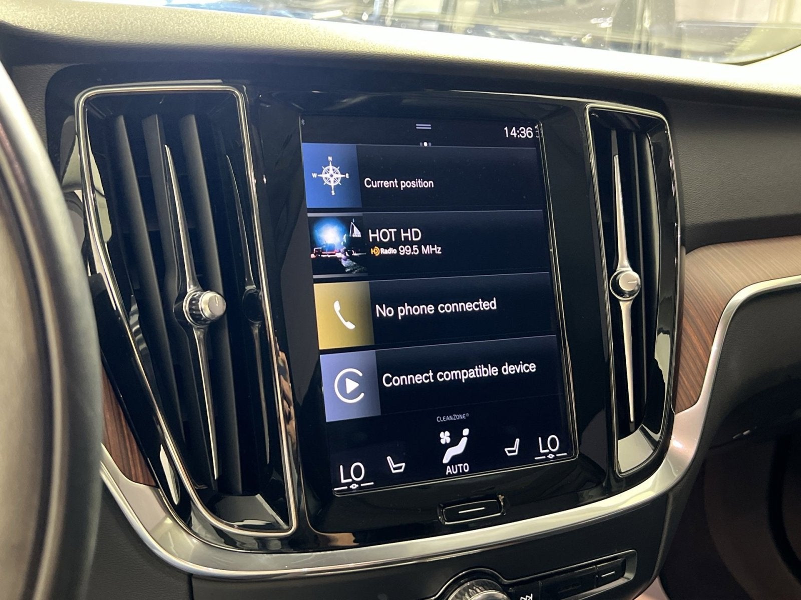 2021 Volvo S60 T6 Momentum