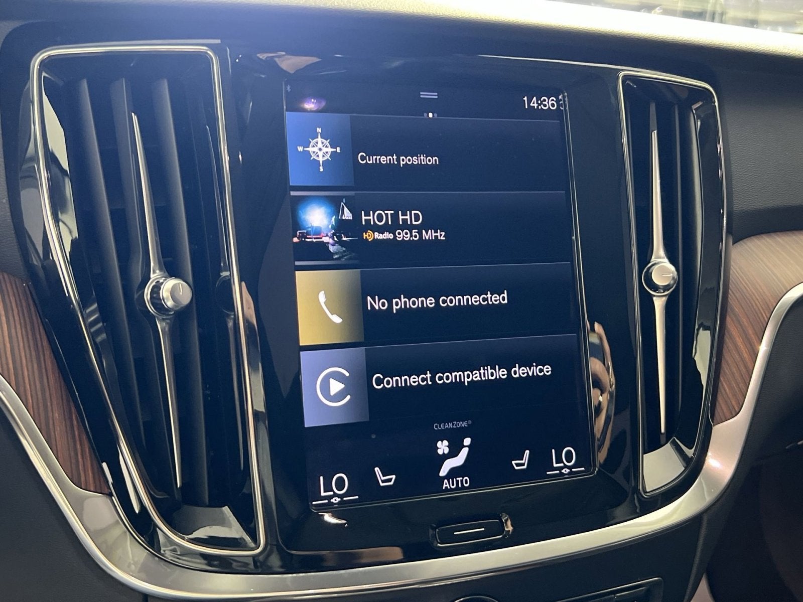 2021 Volvo S60 T6 Momentum