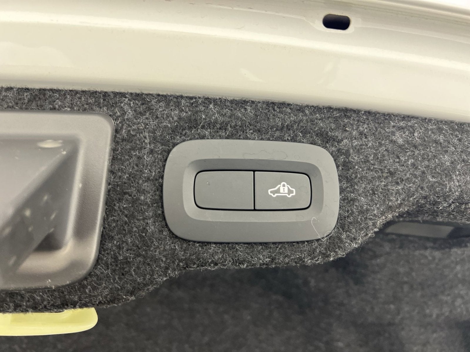 2021 Volvo S60 T6 Momentum