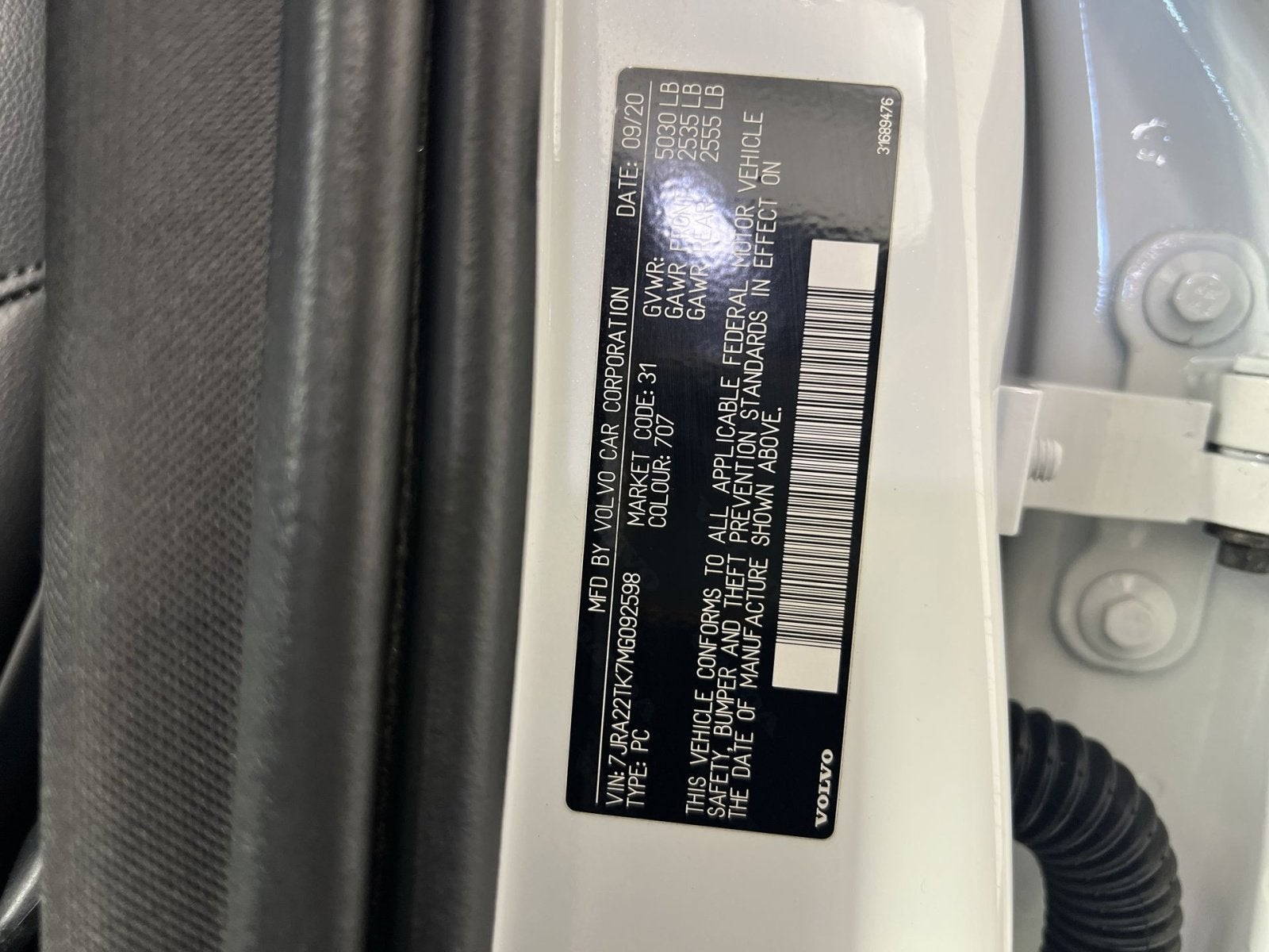 2021 Volvo S60 T6 Momentum