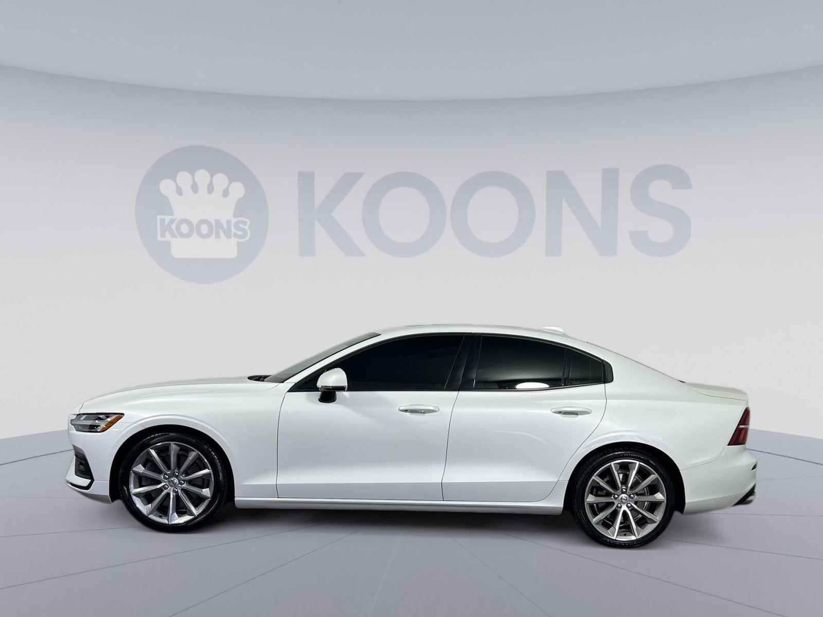 2021 Volvo S60 T6 Momentum