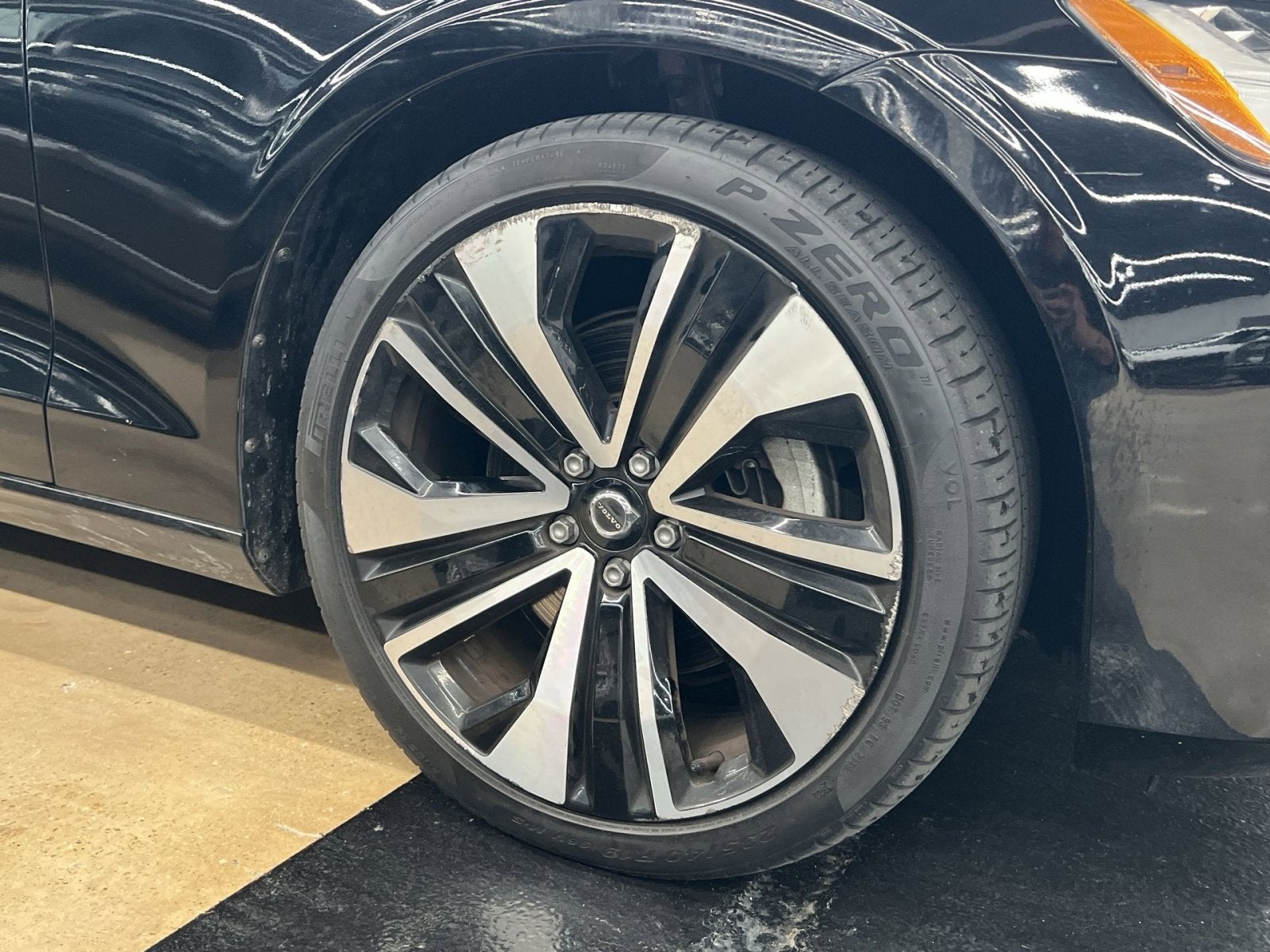 2022 Volvo S60 B5 Momentum