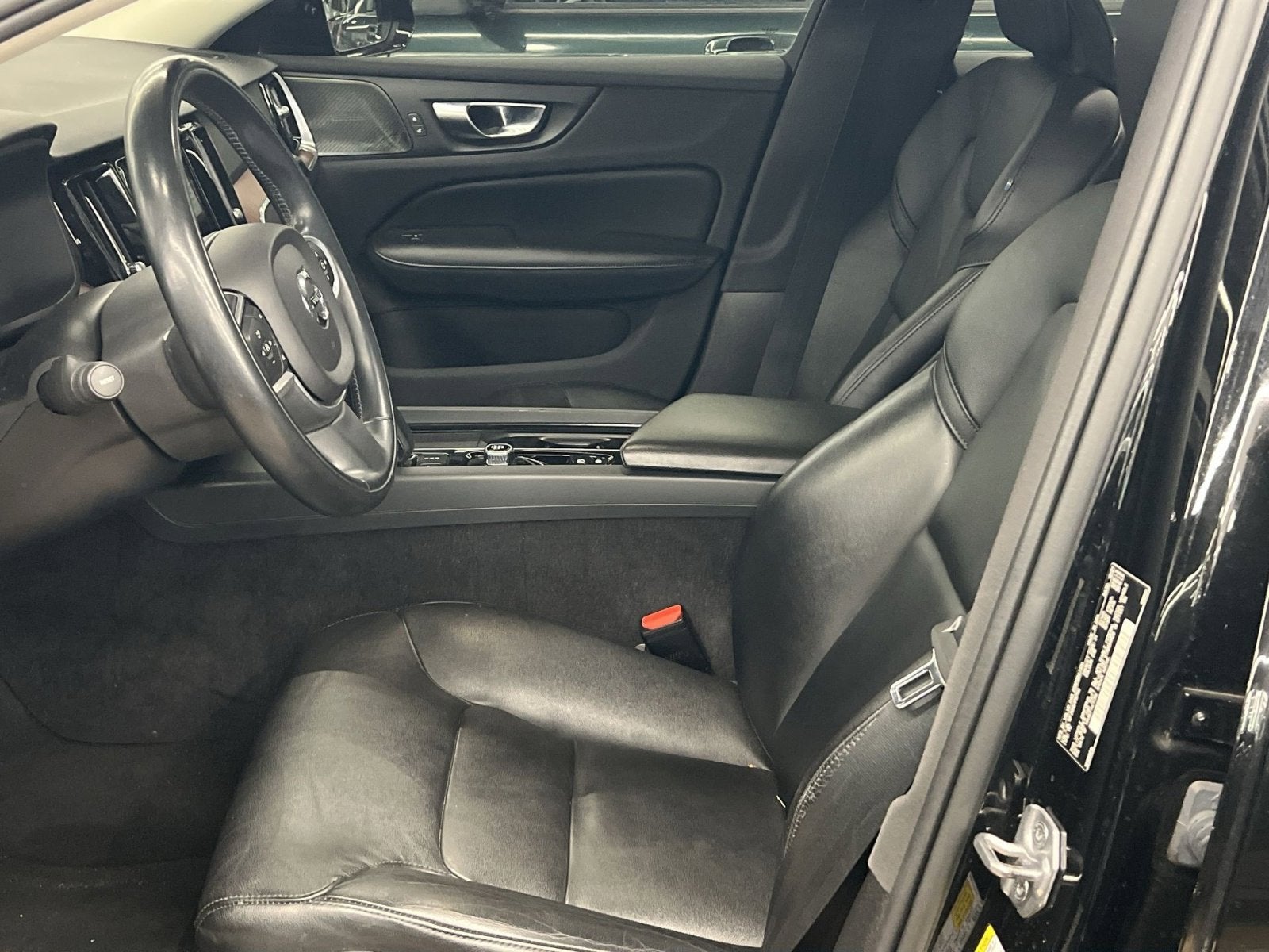 2022 Volvo S60 B5 Momentum