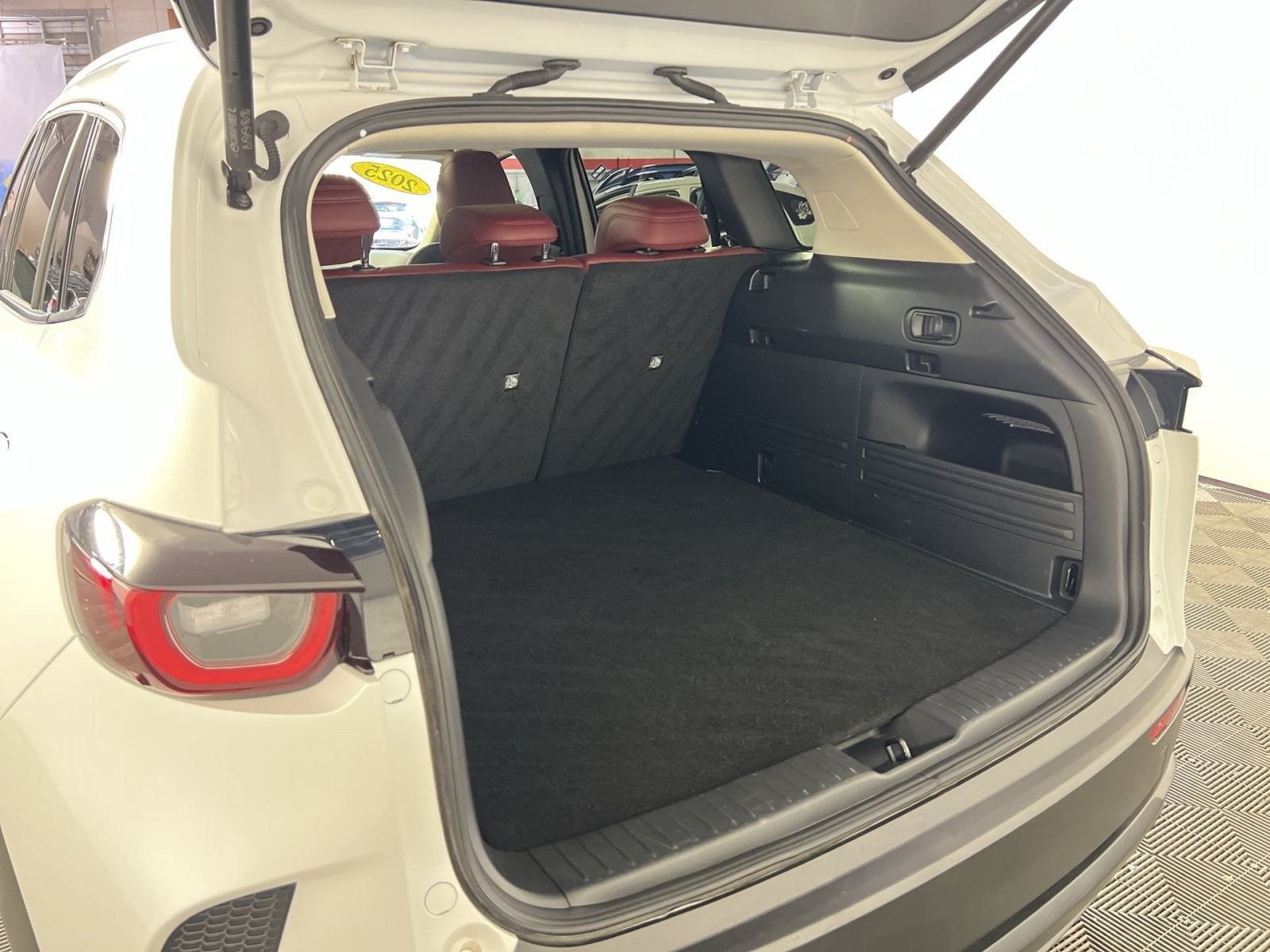 2025 Mazda Mazda CX-50 Hybrid Premium Plus