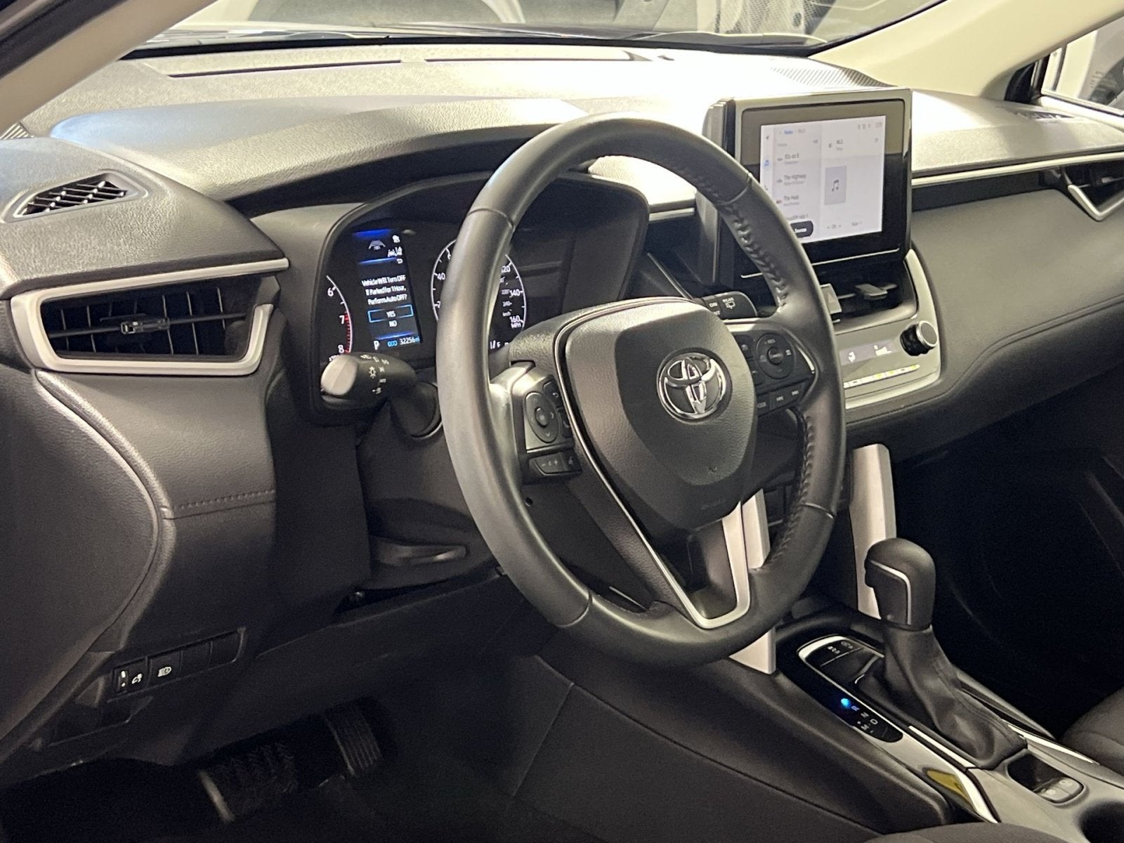 2025 Toyota Corolla Cross LE