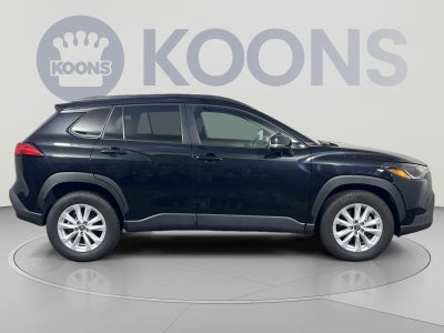 2025 Toyota Corolla Cross LE