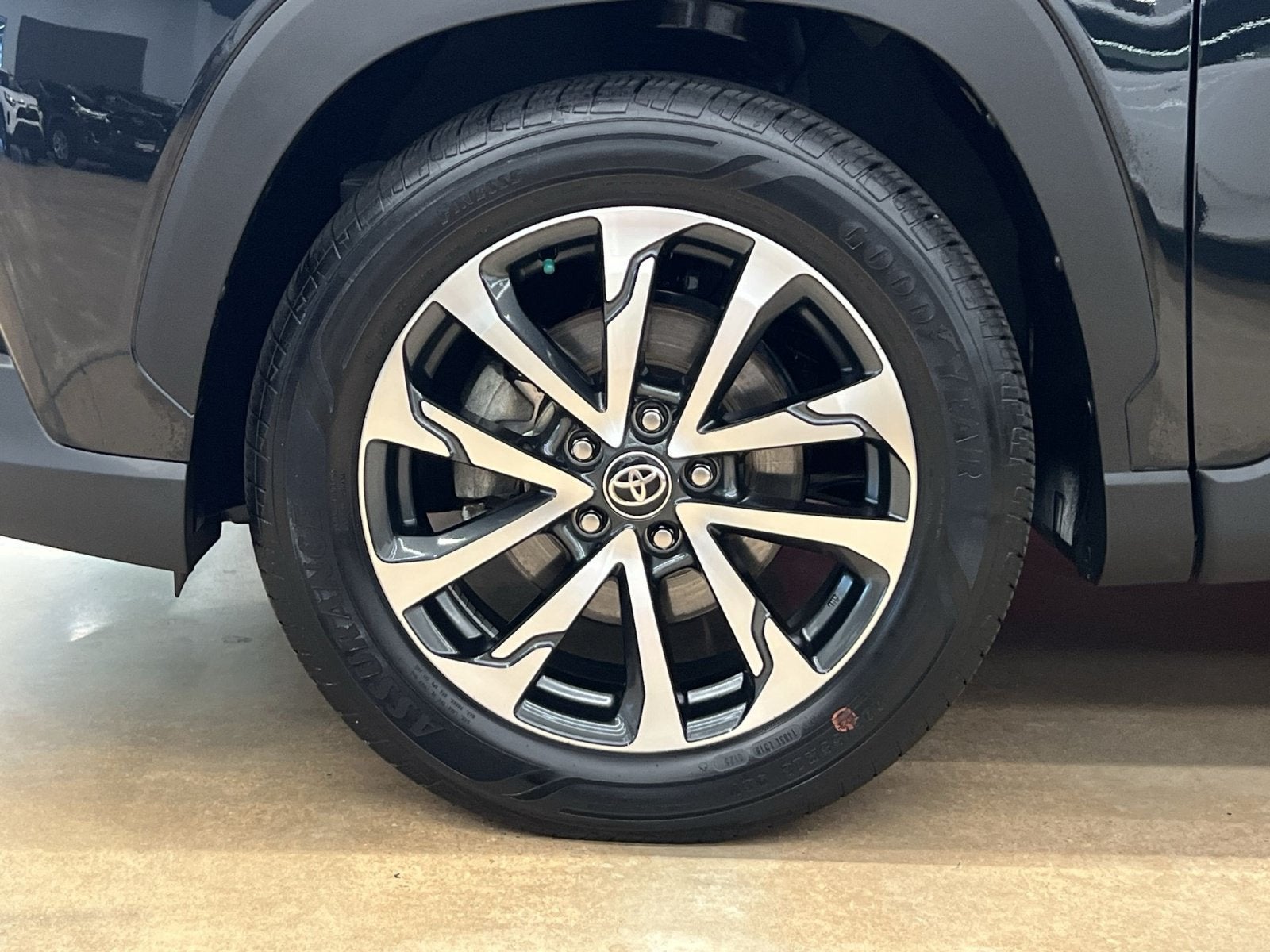 2025 Toyota Corolla Cross XLE