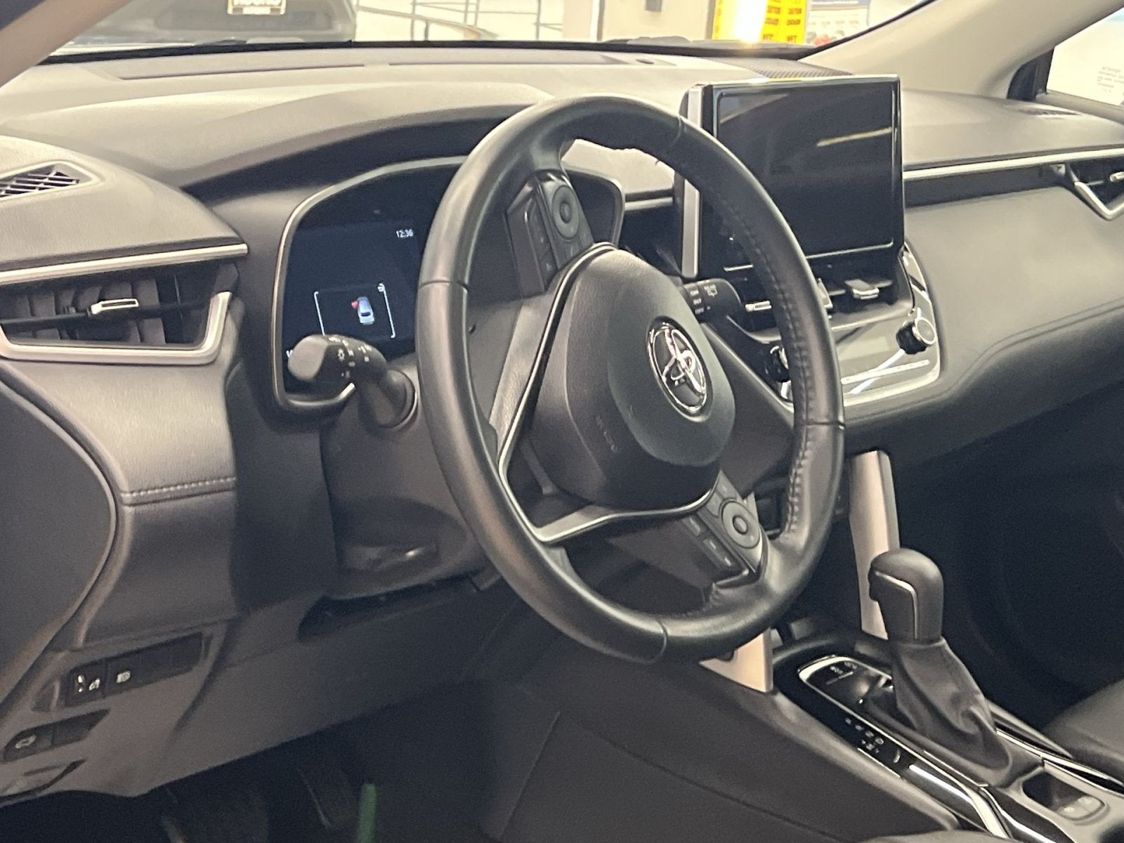 2025 Toyota Corolla Cross XLE